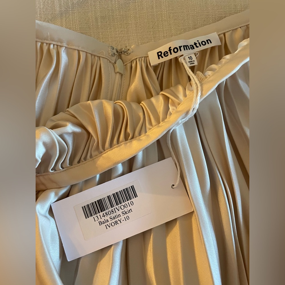 Reformation Ivory Satin Skirt - Picture 3 of 6